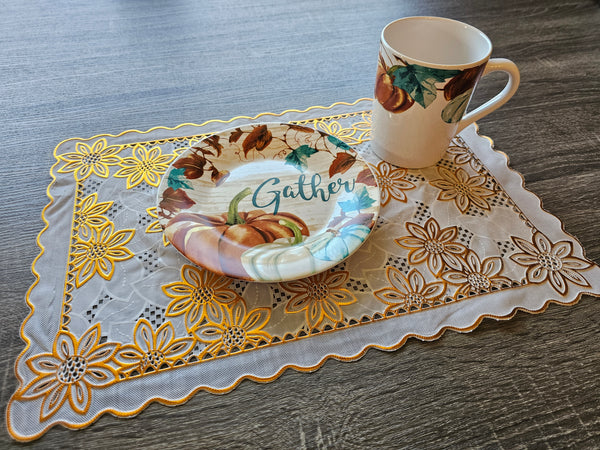 Gold Floral Pattern Placemat & Napkin Set for Elegant Dinner